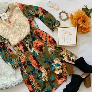 Floral Dress / Pockets